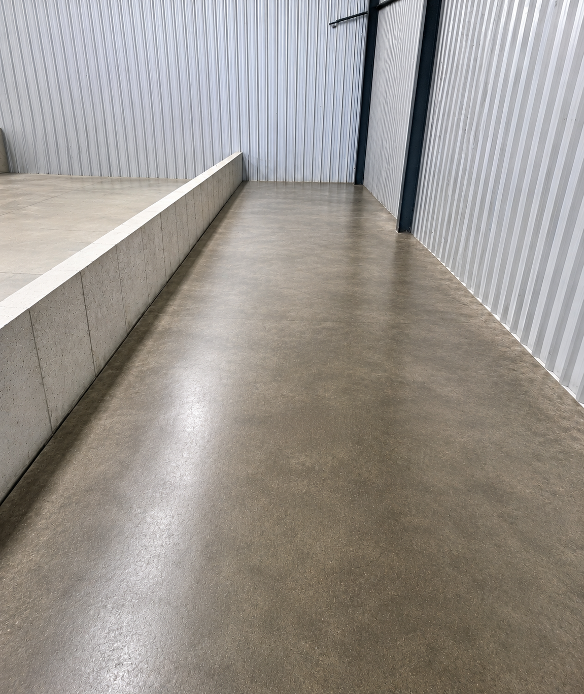 Seamless commercial epoxy warehouse floor after coating